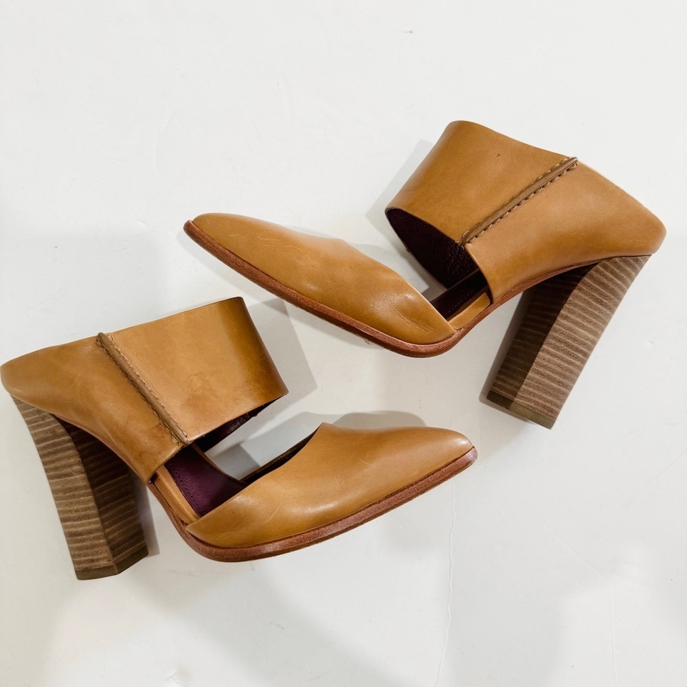 Coach tan leather wooden heels EUC - Picture 5 of 15